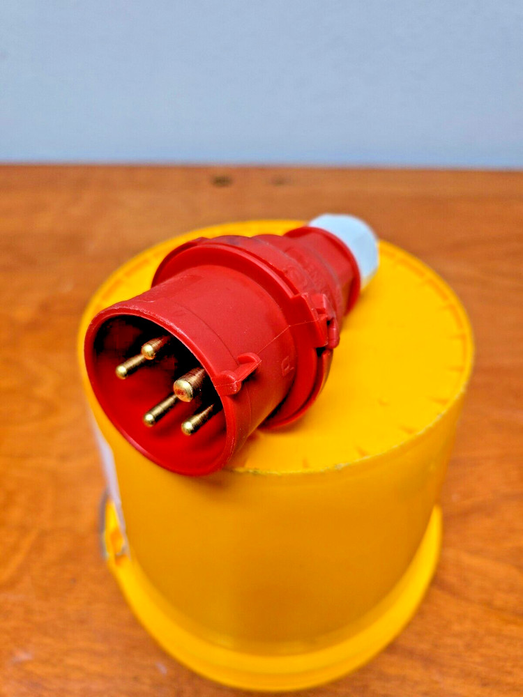 BALS 16-6H PLUG 415V TYPE 2136