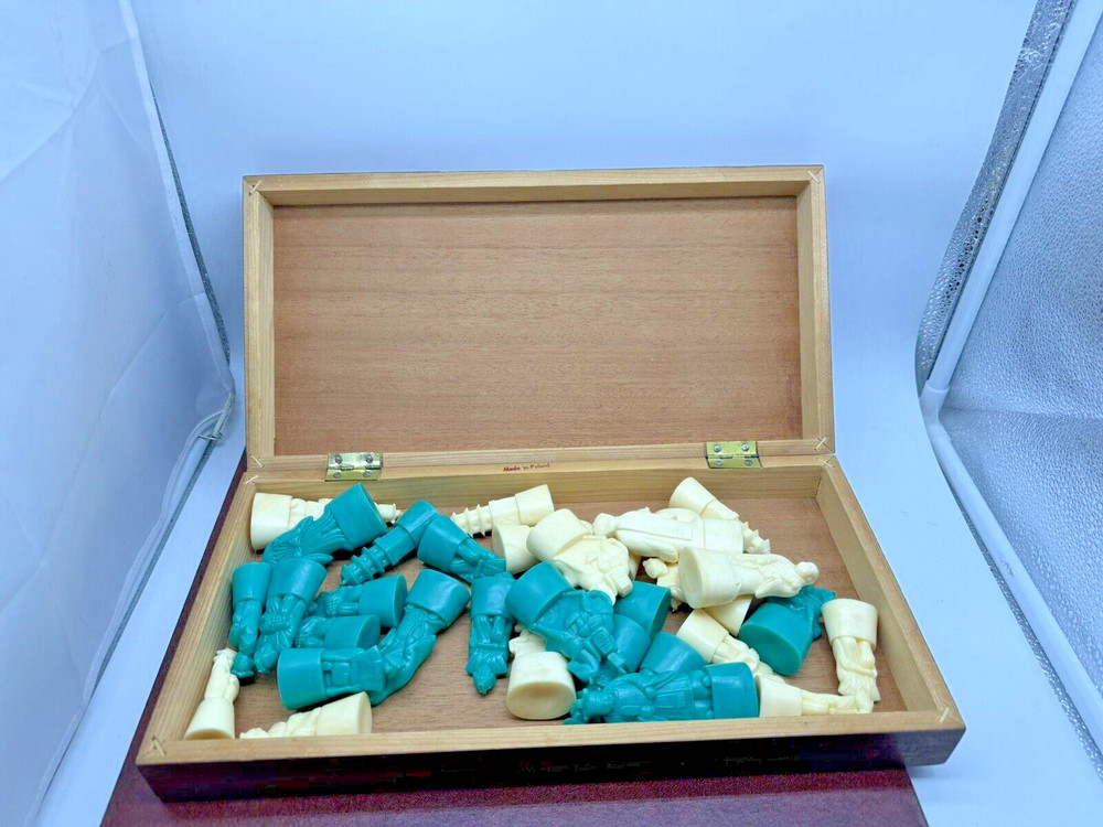 Vtg Chess Set w Folding Board Asian Figural Pieces Turquoise Solid Molded Unique