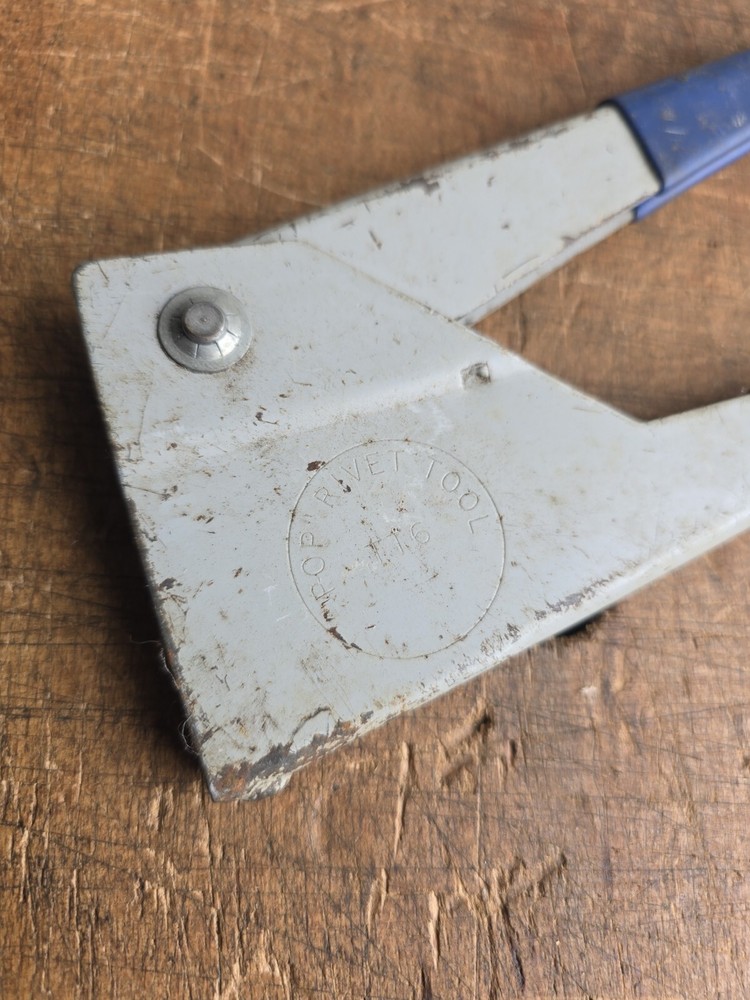 Tucker TT6 Rivet Gun