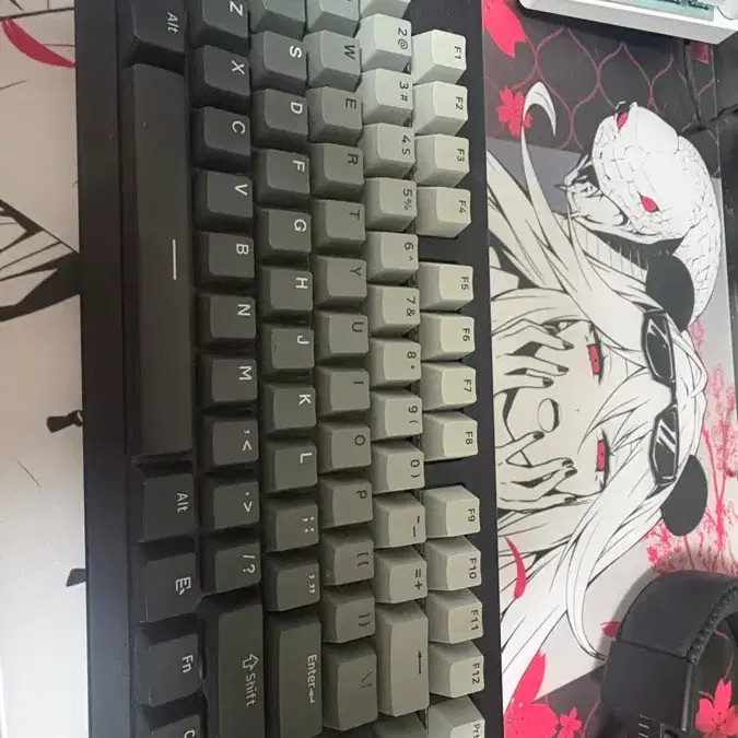 Genesis Custom Mechanical Keyboard with Gradient Keycaps Official