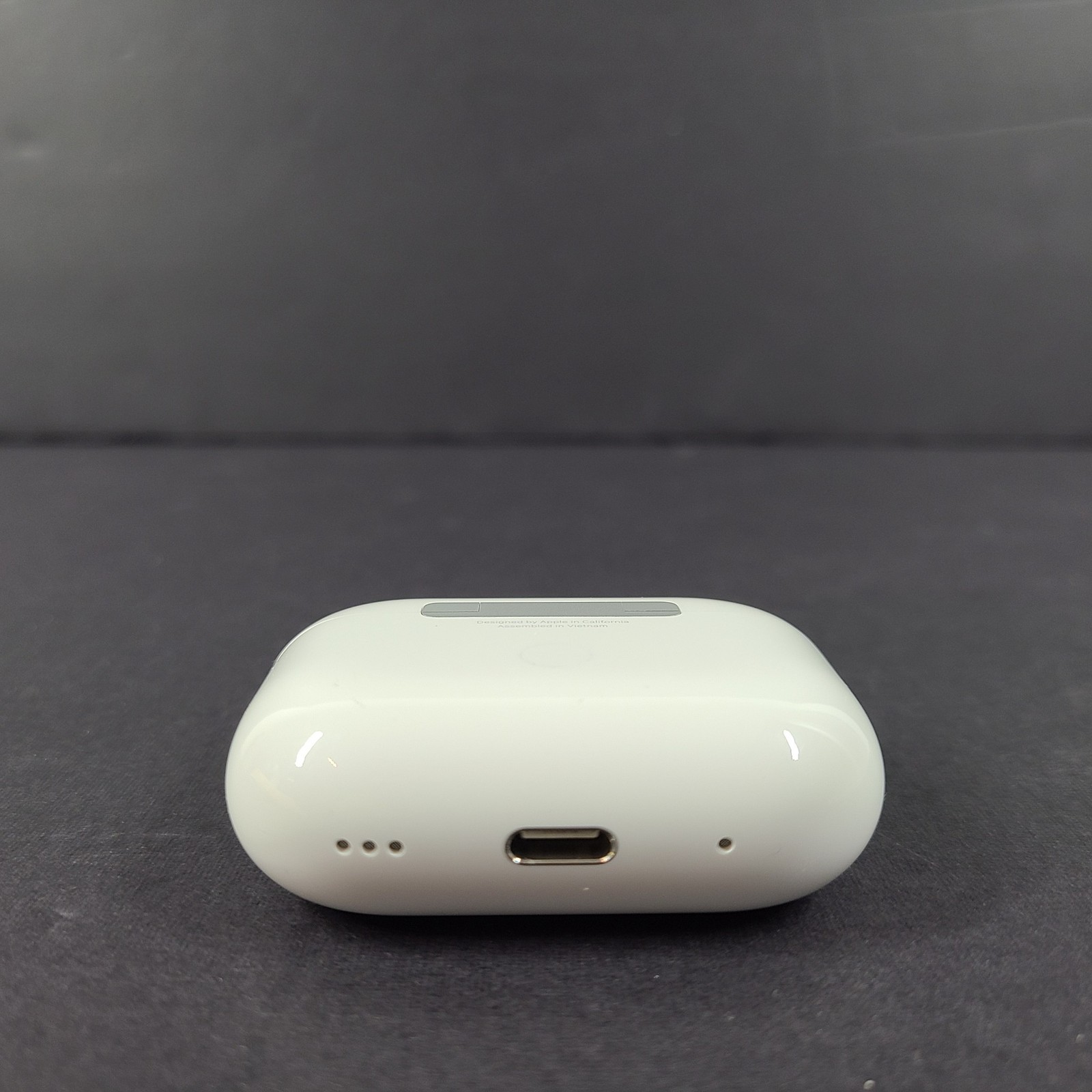 Genuine Apple AirPods Pro 2nd Gen USB-C MagSafe Charging Case Only A2968 OEM