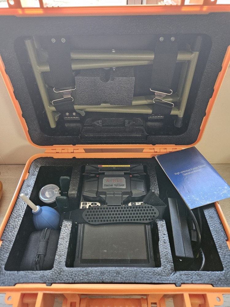 A-81S Core Alignment Fusion Splicer Splicing Machine FTTH in Case