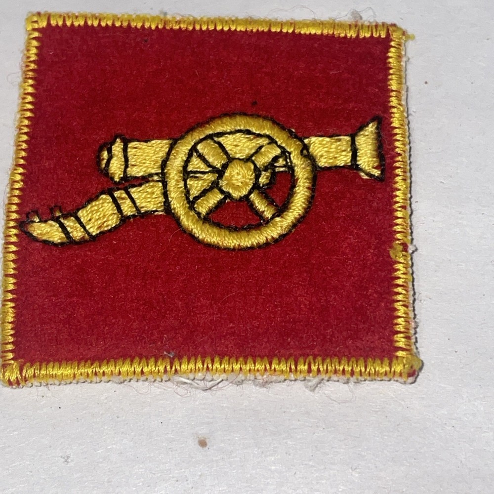 Kuwait Army Artillery Corps Shoulder Patch, Cannon Facing Right