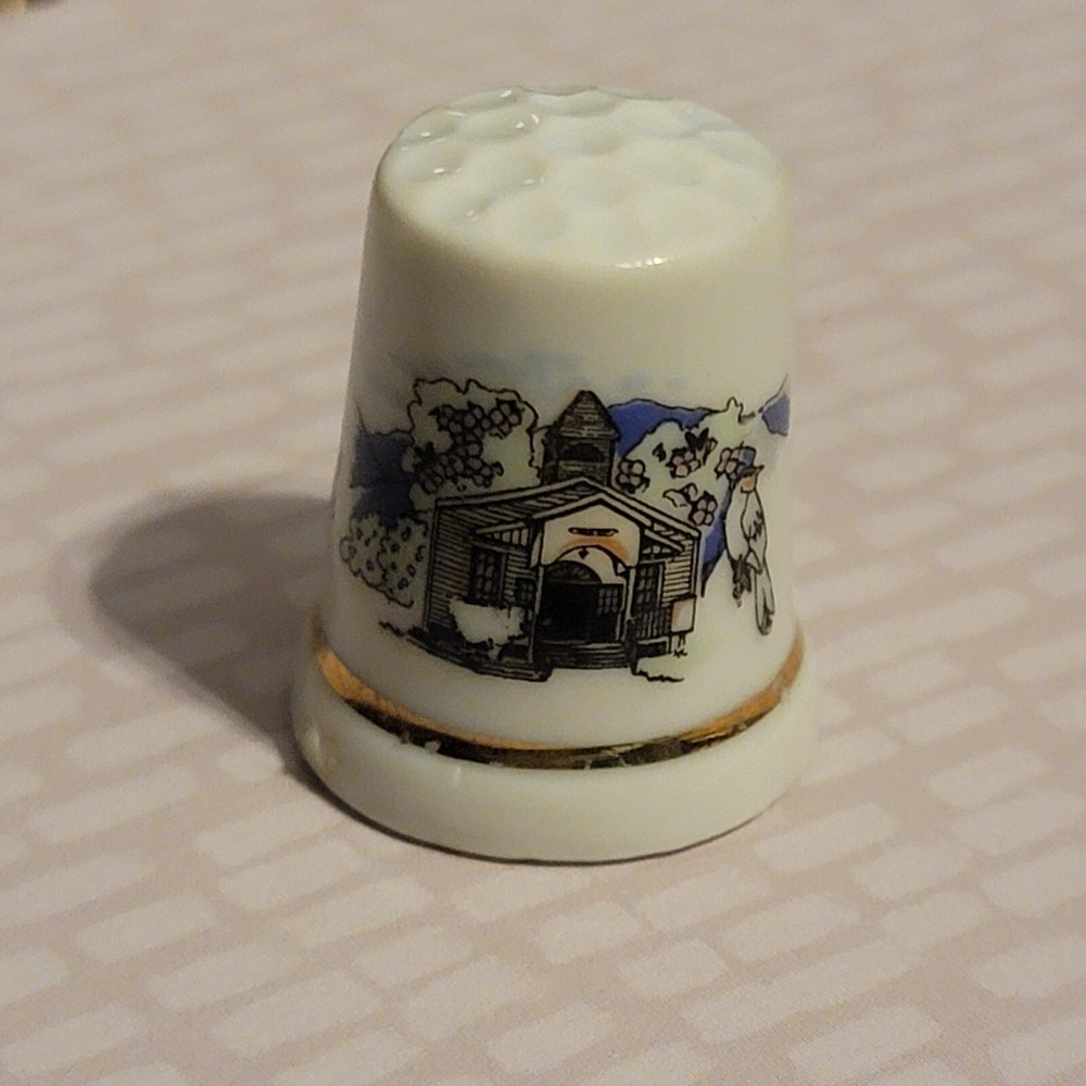 Vintage Dollywood Porcelain Thimble
