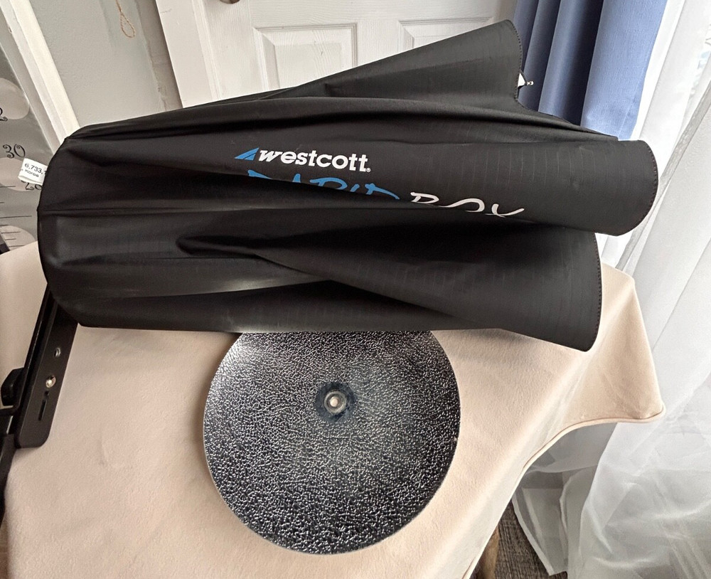 Westcott RapidBox Octa with deflector plate (MINT CONDITION) - 23"