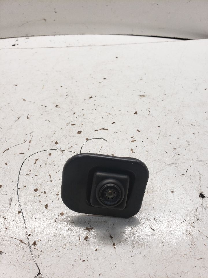 Camera/ Projector Rear View Camera Decklid Mounted Fits 2016-2017 SENTRA OEM