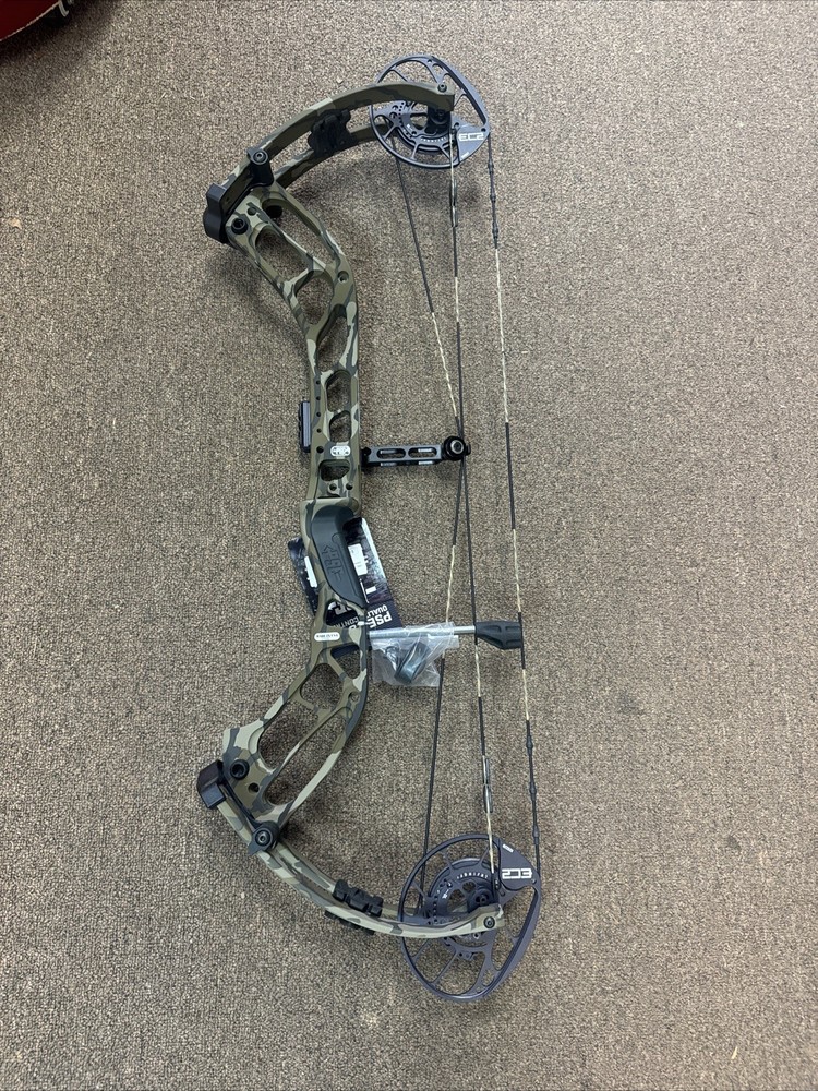 PSE Evolve 30 DS EC2 RH 70lb Bottomland Compound Bow
