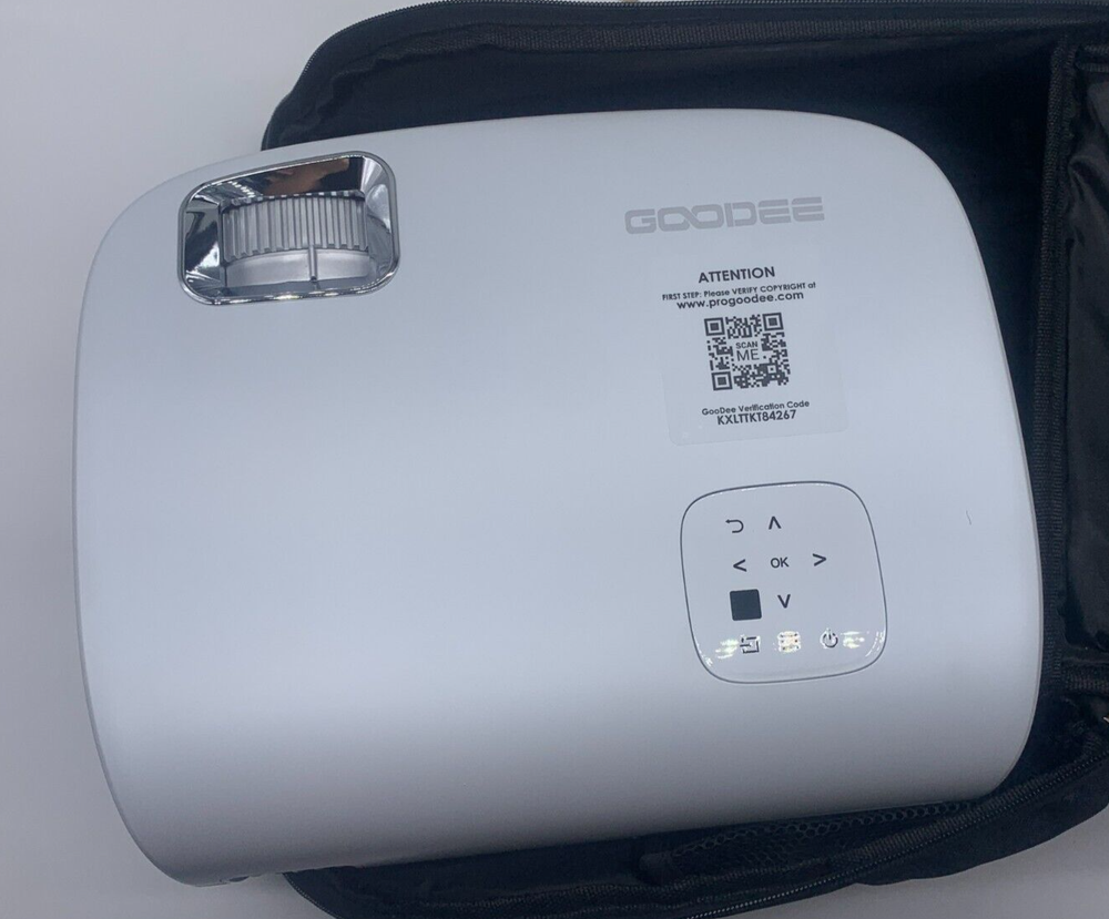 GooDee HD Video Projector Native 1920x1080P (TK)
