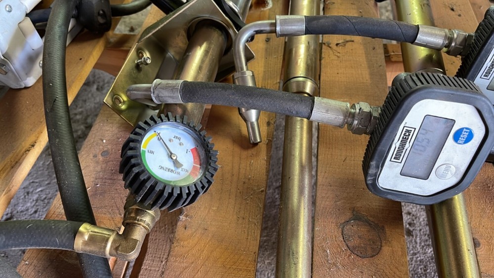 PROFESSIONAL PNEUMATIC OIL CHANGING SYSTEM