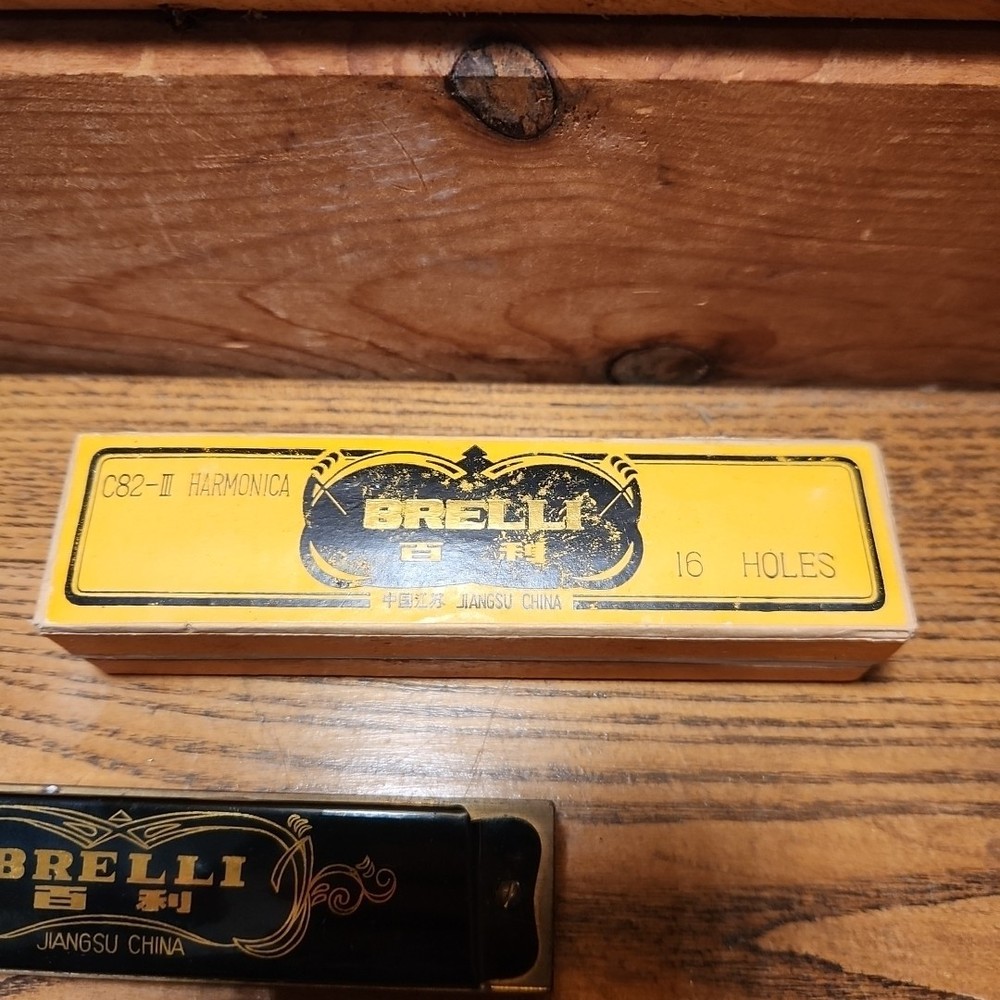 BRELLI 16 Hole HARMONICA C82-III With Box Vintage