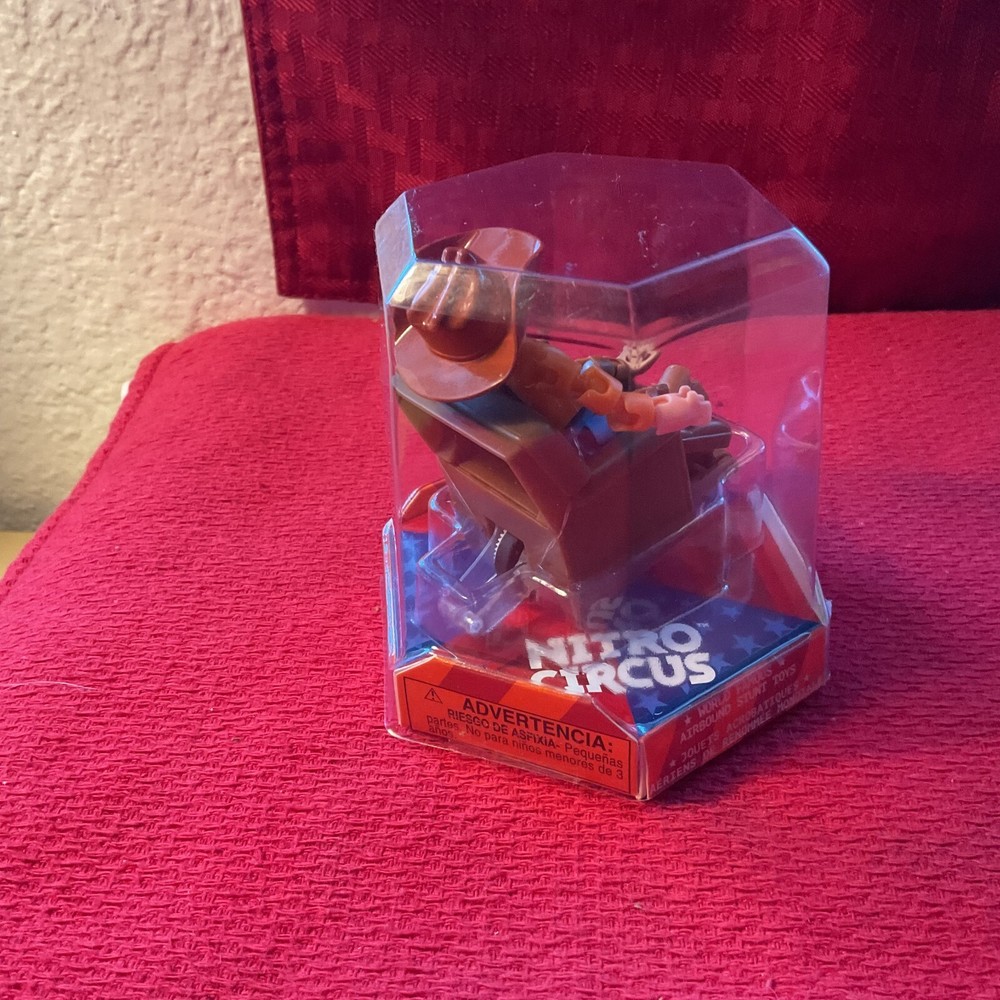 Hexbug Nitro Circus 10 Gallon Ted New In Sealed Package