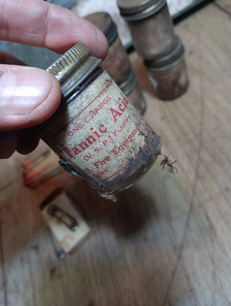 Antique first aid kit Burns Us fire equipment co Sprayer atomizer