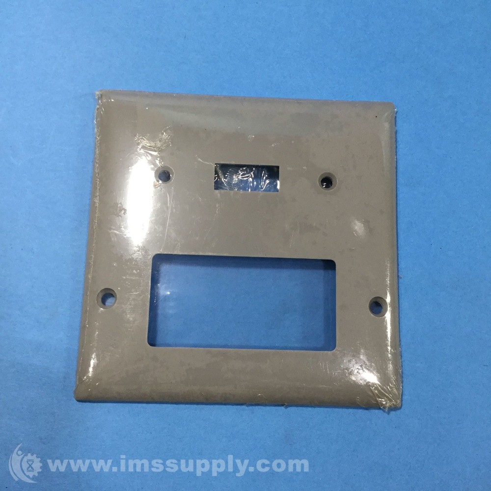 Mulberry IT-SRM Toggle Switch Wallplate, Block Duplex, Gray FNFP