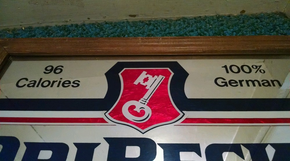 Dribecks light beer mirror