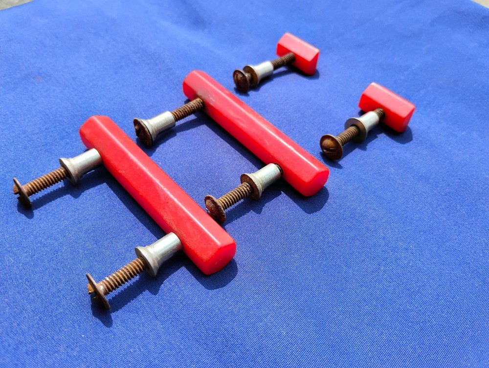 Matching Set of ,4 Red Catslin Bakelite Drawer Handle Pulls
