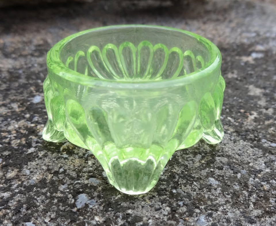 Dainty, Yellow Vaseline/Uranium Glass Footed Open Salt Dip, Cellar, Dish!