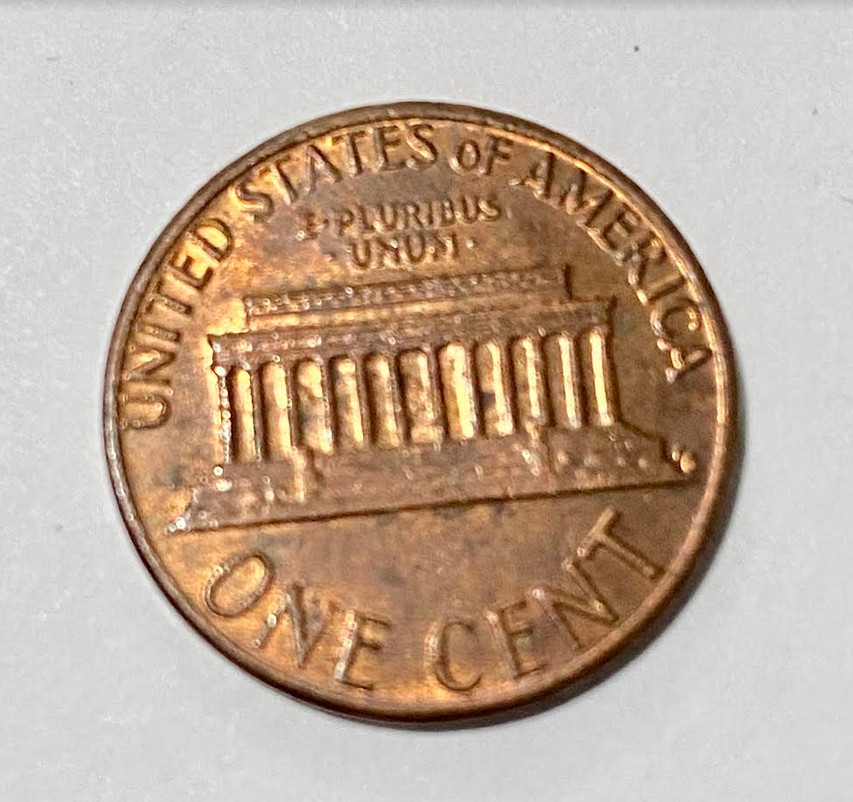 ONE CENT LINCOLN PENNY 1983 RARE ,NO MINT MARK ERROR.