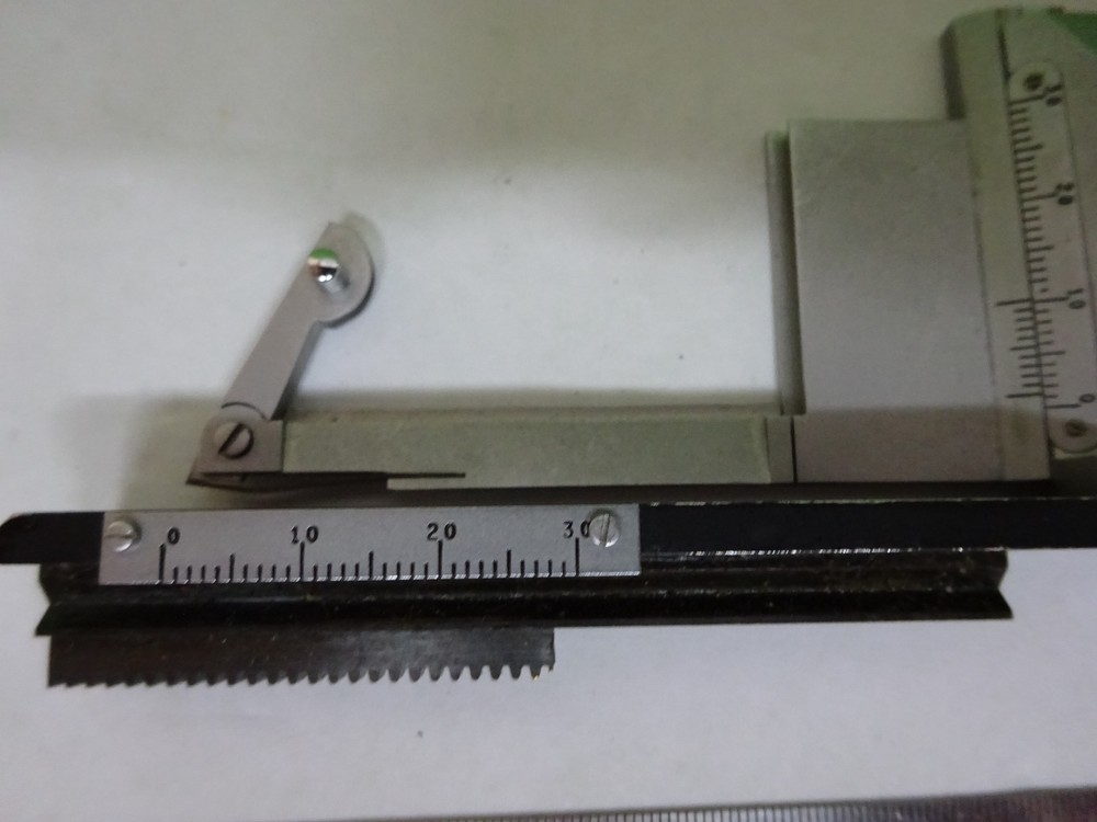 MICROSCOPE SLIDE HOLDER ATTACHMENT #U3-A-7