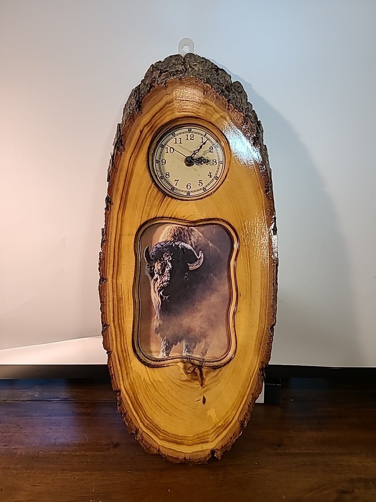 Vintage Laquered Wood Tree Slice Buffalo Clock. Clock Does Not Work.
