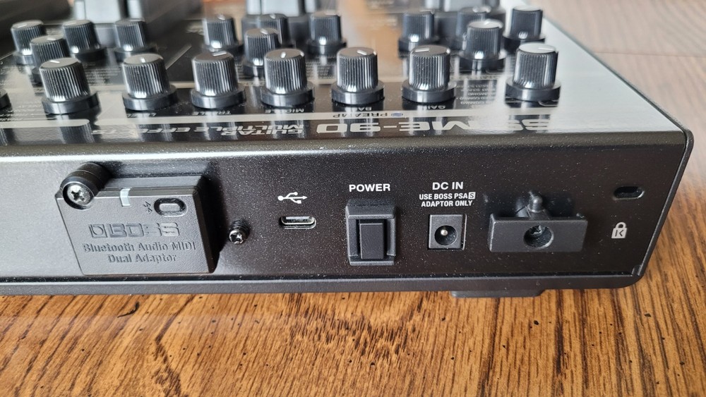 Boss ME-90 Guitar Multi-Effects Processor Effects Pedal With Bluetooth Device