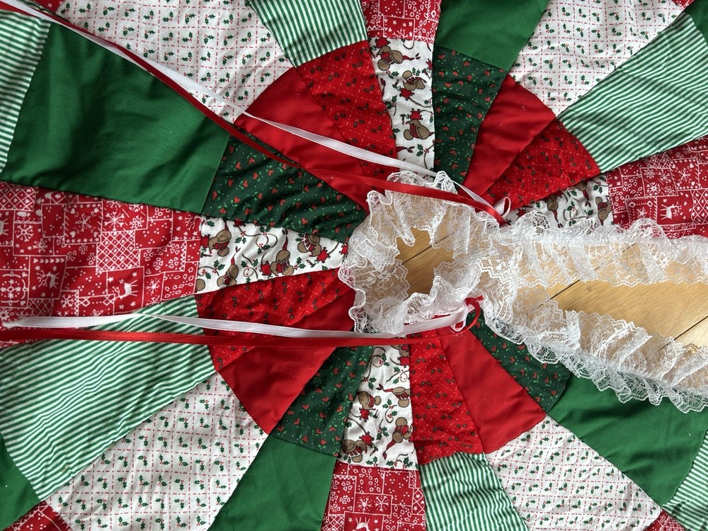 Vintage patchwork Christmas Tree Skirt
