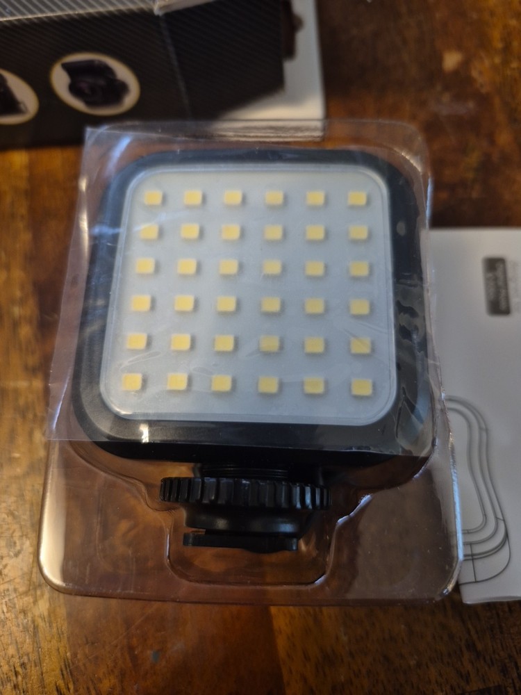 XITPHOTO/Universal Mini Portable LED Light/New