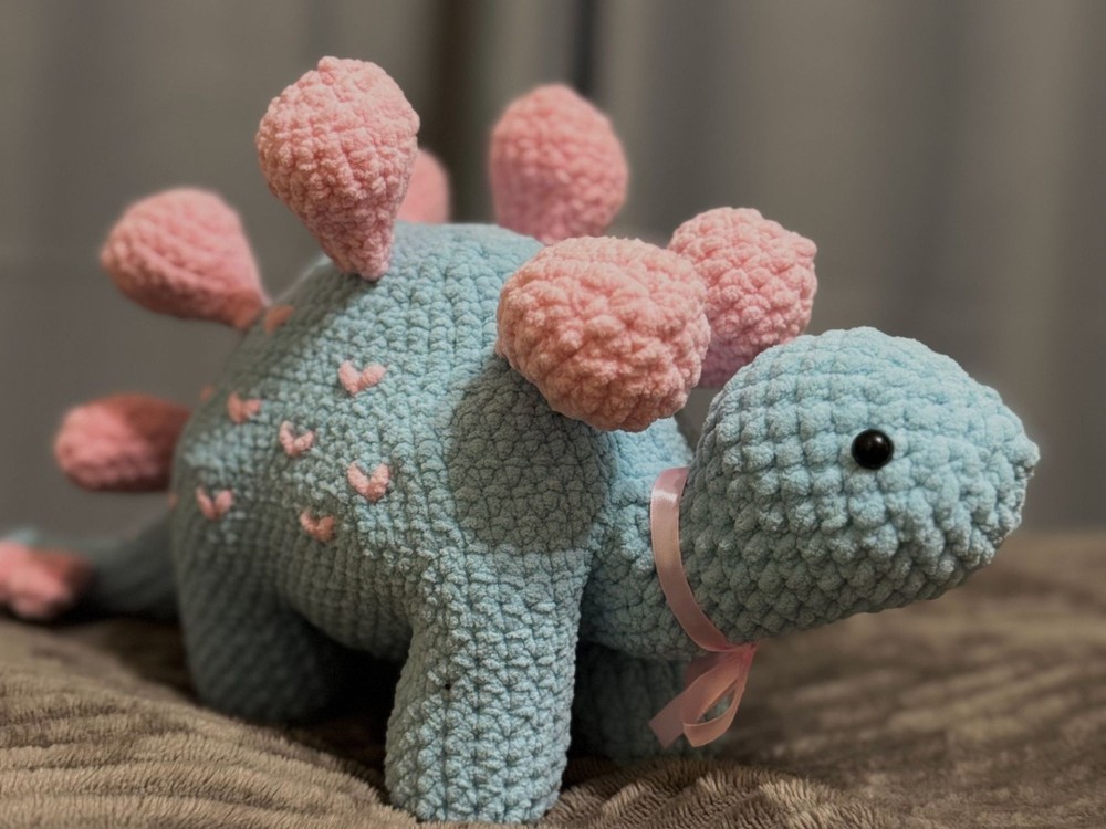 Stegosaurus Crochet Pattern | Dinosaur Amigurumi Plush | Beginner Tutorial