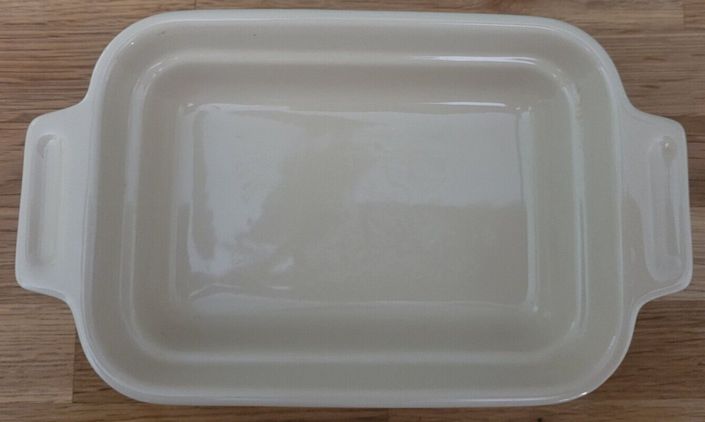 LE CREUSET Honey Yellow Small Rectangular Stoneware Casserole Dish 7" x 5"
