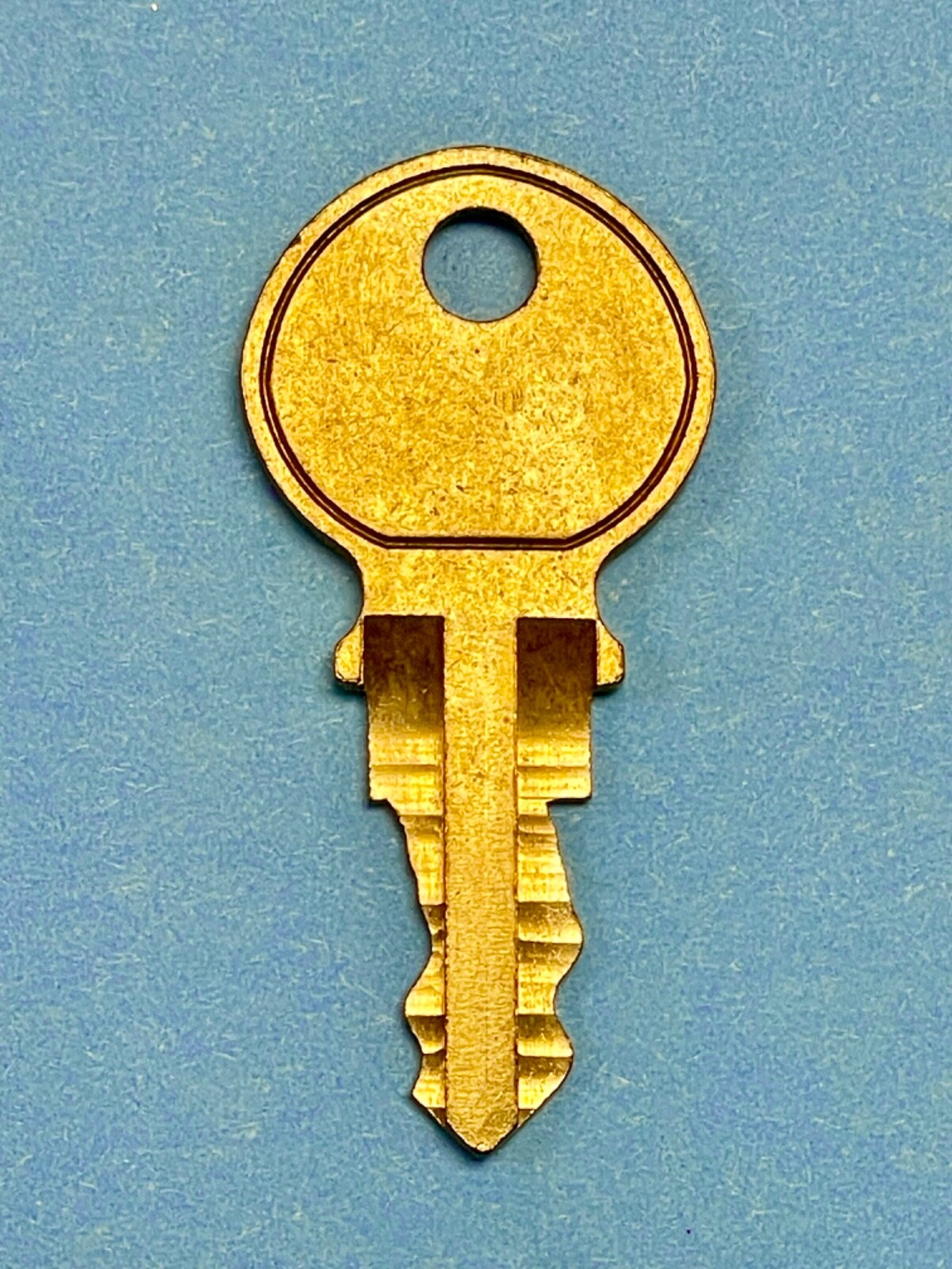 American Padlock Factory Original Cut Key, Code # D176, Part #'s ABTKEYS & AKB