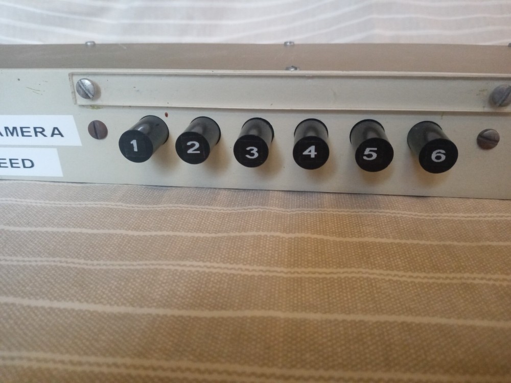 Vintage Dynair Electronics model VS-6A 6-Input Video Rackmount Switch