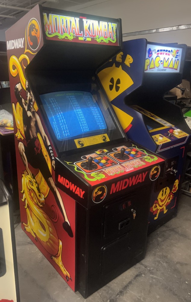 MORTAL KOMBAT ARCADE MACHINE by MIDWAY 1992