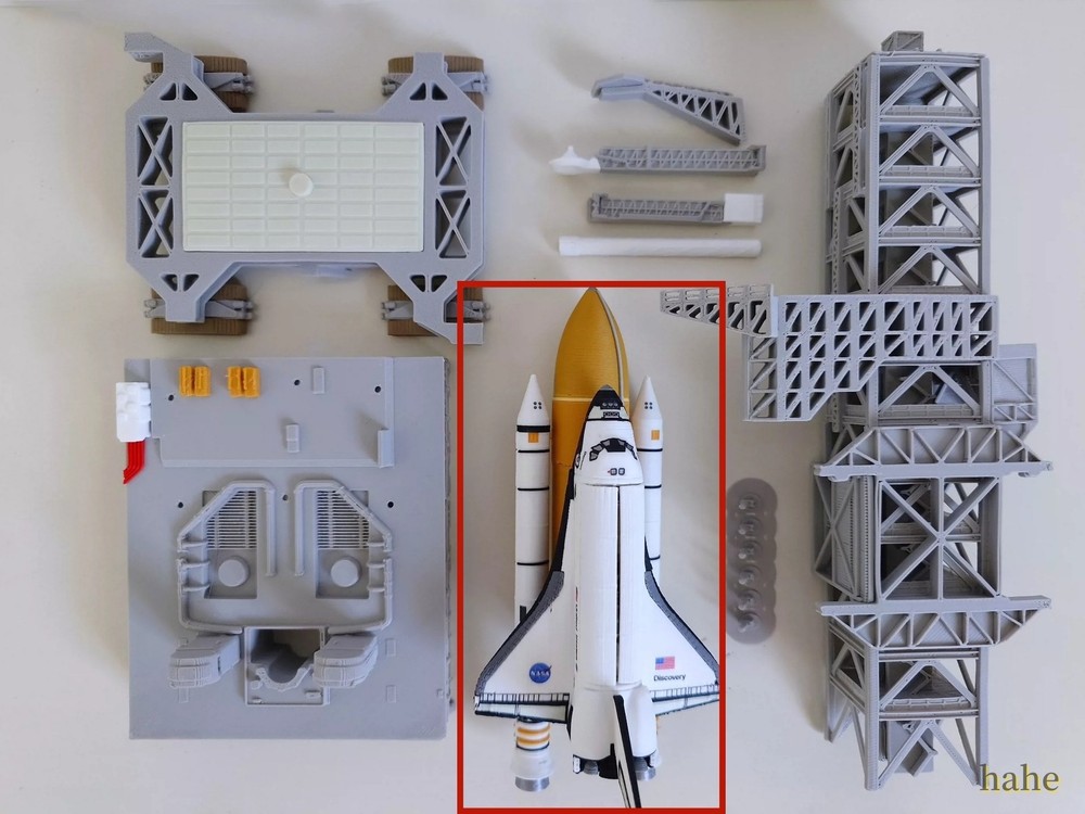 【Upgraded Ver】1/400 Space Shuttle BOLD AND REINFORCED VERSIoN on Launch Tower