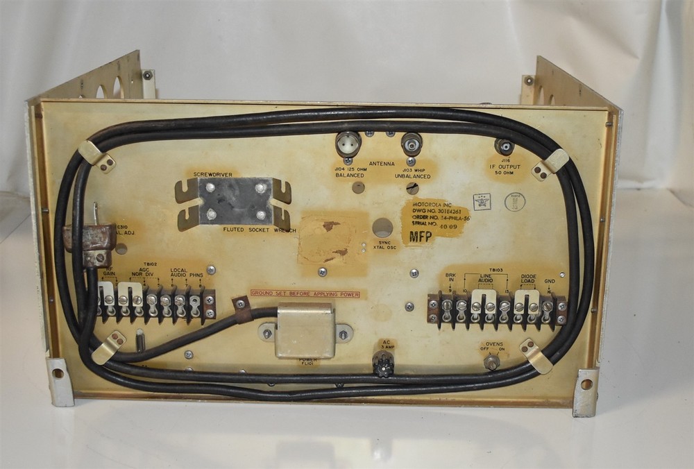 R-390A MOTOROLA CHASSIS AND HARNESS