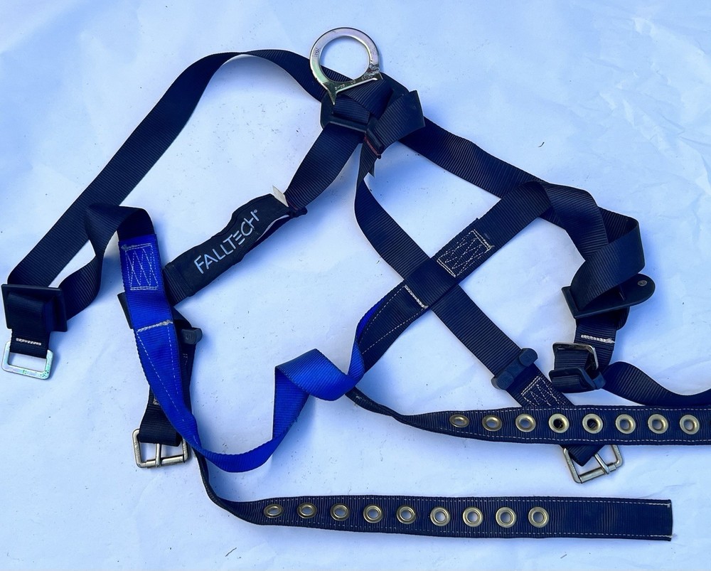 FallTech Harness 7007TB Universal Size 130-310 Lbs Preowned