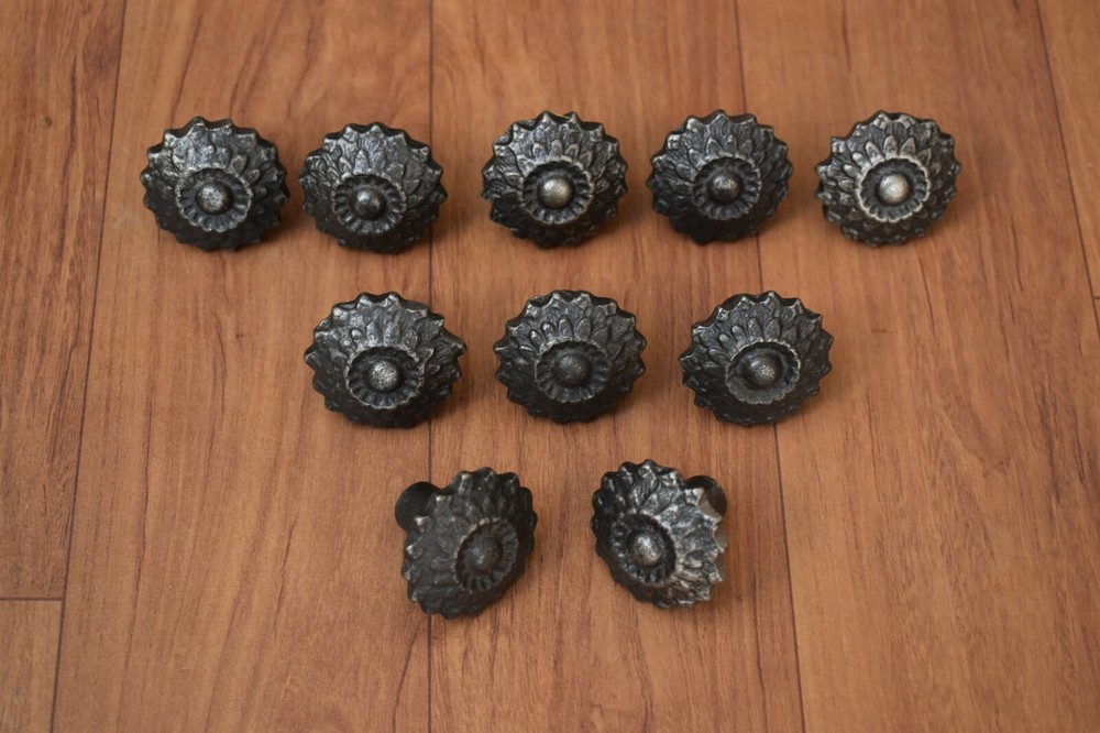 Vintage Old cast iron cabinet drawer Flower door knobs handle pull rustic 10 pcs