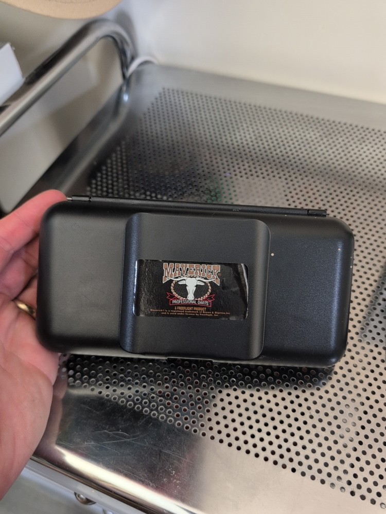 Maverick Harrier XP 3 Dart Set With Hard Case And Extra Tips