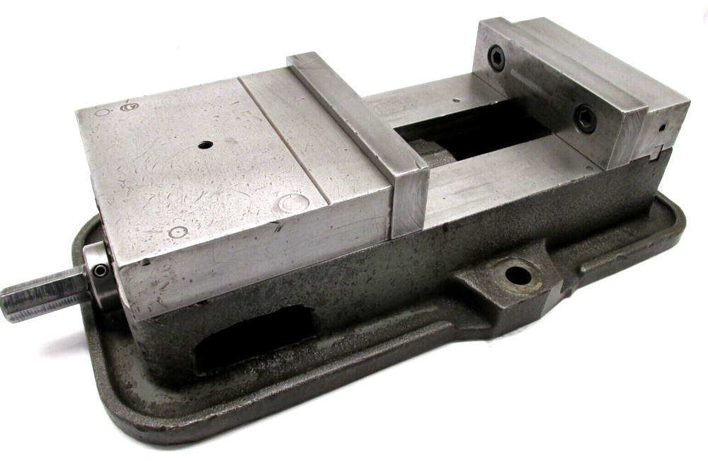 KURT ANGLOCK 6" MILLING MACHINE VISE w/ JAWS - #D60