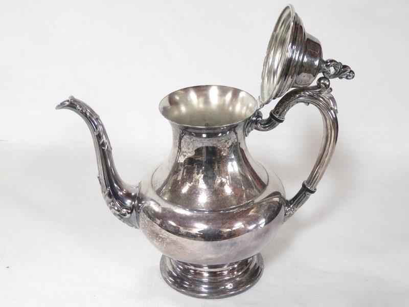 Vintage Oneida Sea Crest Silverplate Coffee Pot
