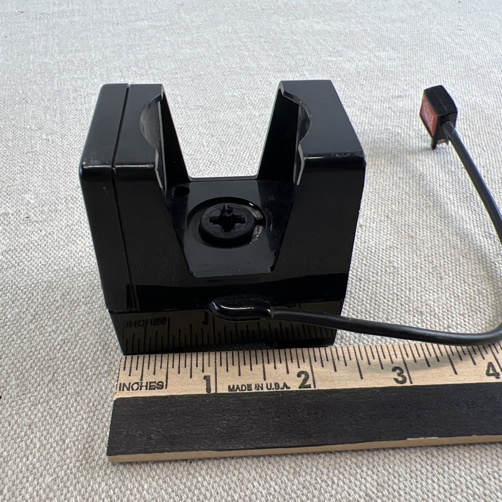 VINTAGE POLAROID FOCUSED FLASH MODEL #490