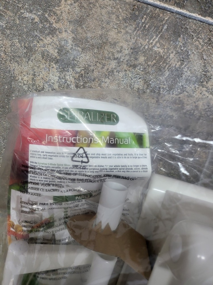 Brand New, Never Used Vegetable Spirilizer