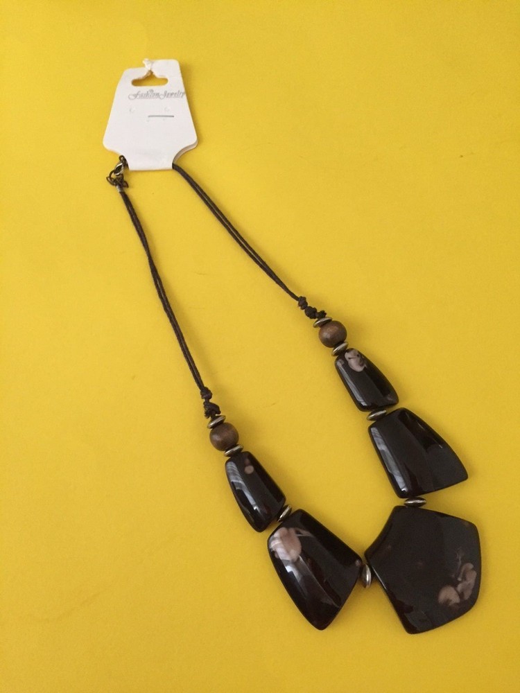Women's Necklace with Brown Decorative Solid Plastic