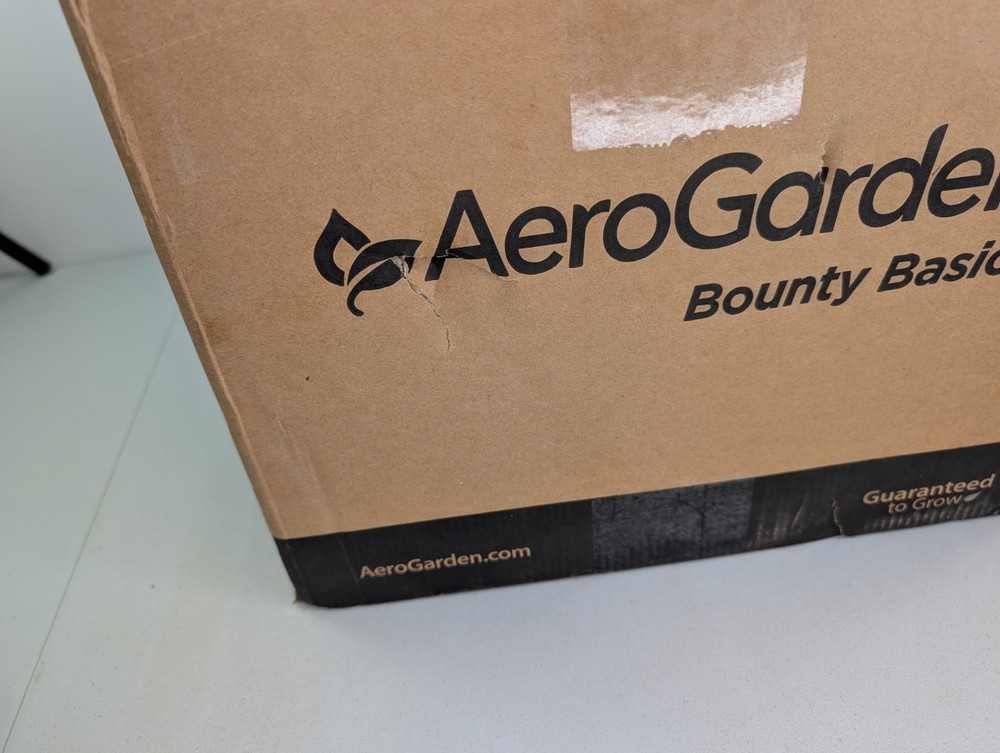 AeroGarden Bounty Basic Indoor Garden Open Box Complete 100911-BLK