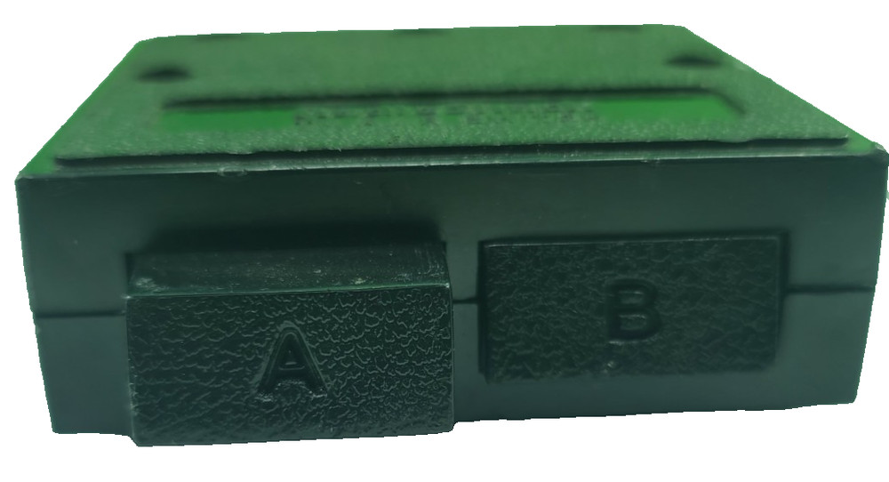 Radio Shack A & B Push Button RF Switch TV Antenna Cable Selector 2 Inputs