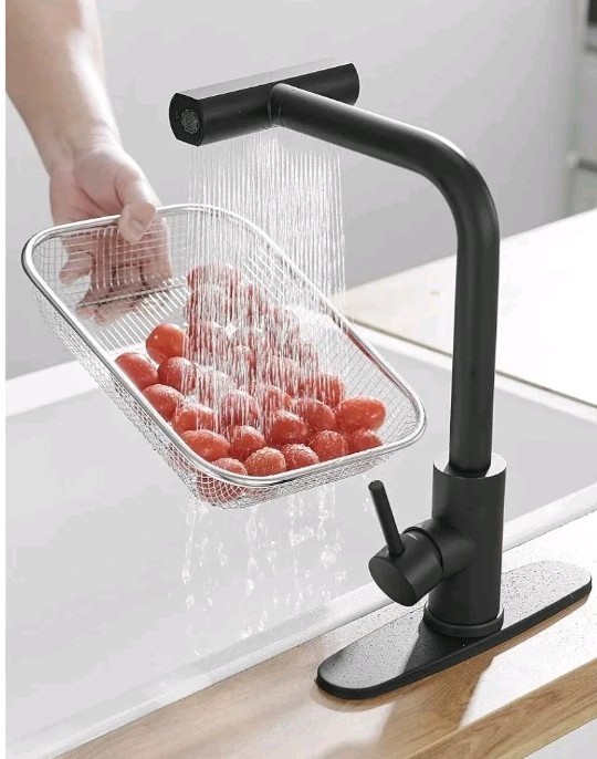 Kitchen Faucets with Pull Down Sprayer, Single Handle Matte Black