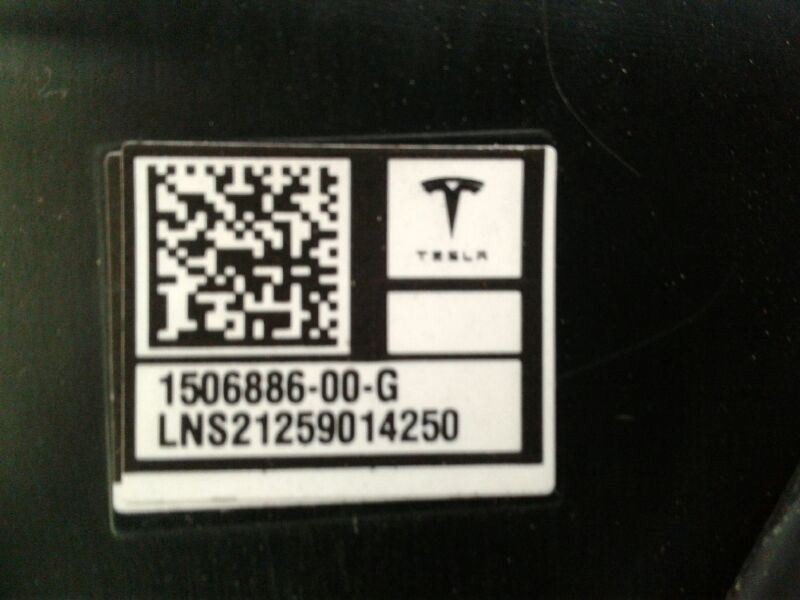 TESLA Y 2021 Camera/Projector 124680