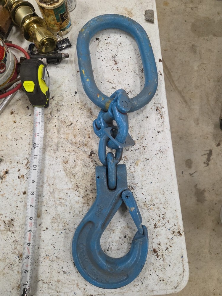 Carter 5/8 Hook With O Ring And Chain Hammer Locking Coupler.