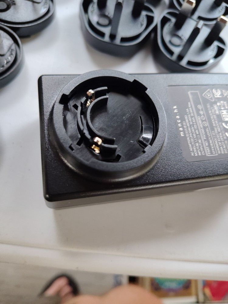 Manca Power Supply Base With 20 Adapters