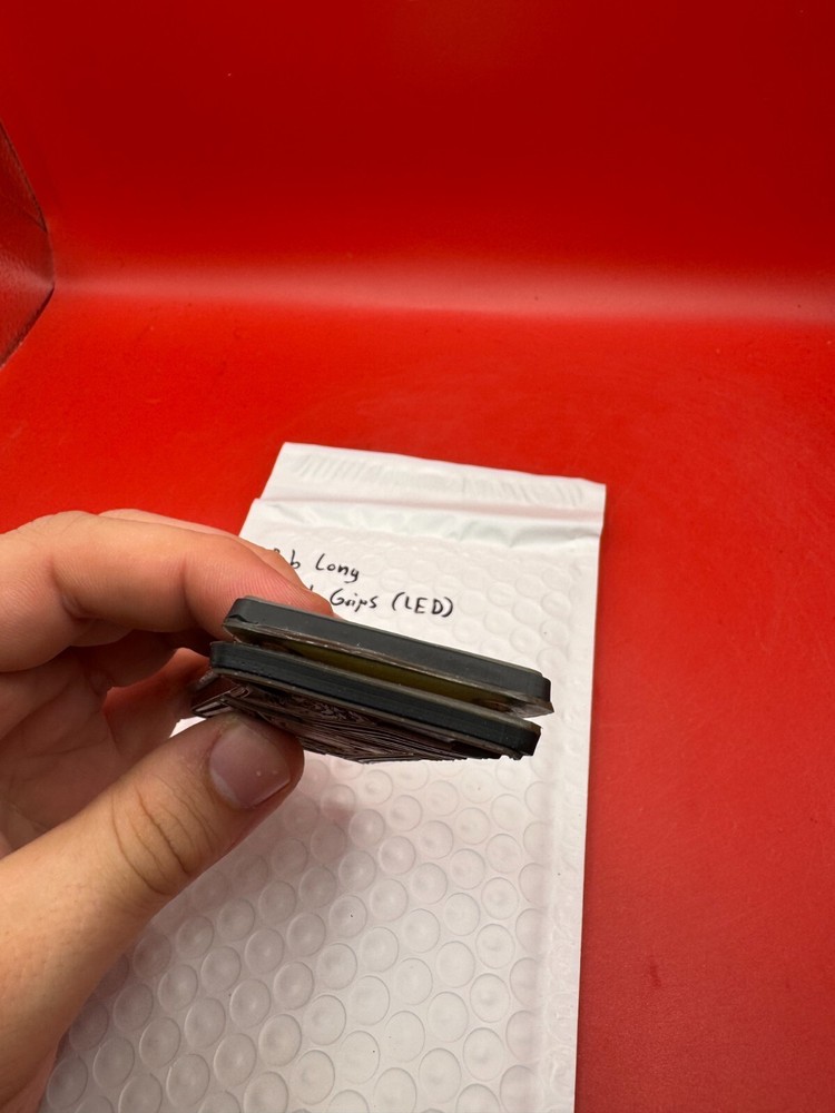 Bob Long Panel Grips (LED)