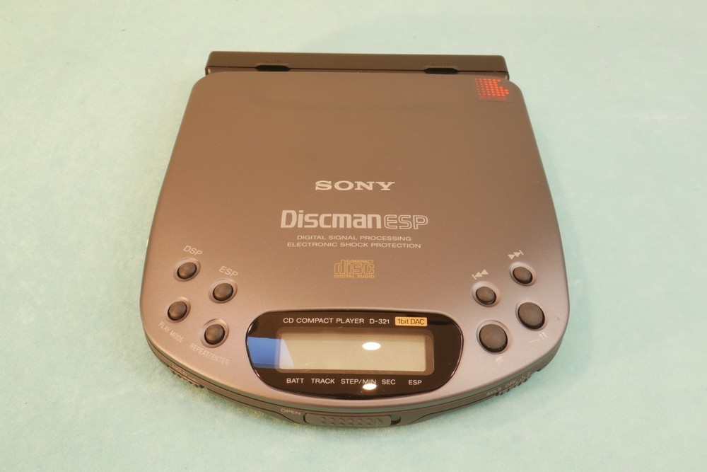 Sony D-321 Discman :: Restored :: Complete Set