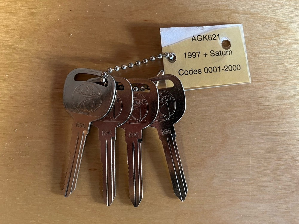 Saturn Space And Depth Keys Code 0001-2000 1997- Era  Locksmith